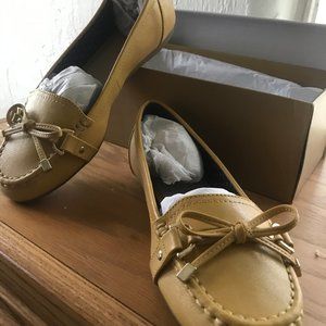 Women's Shoes Flats